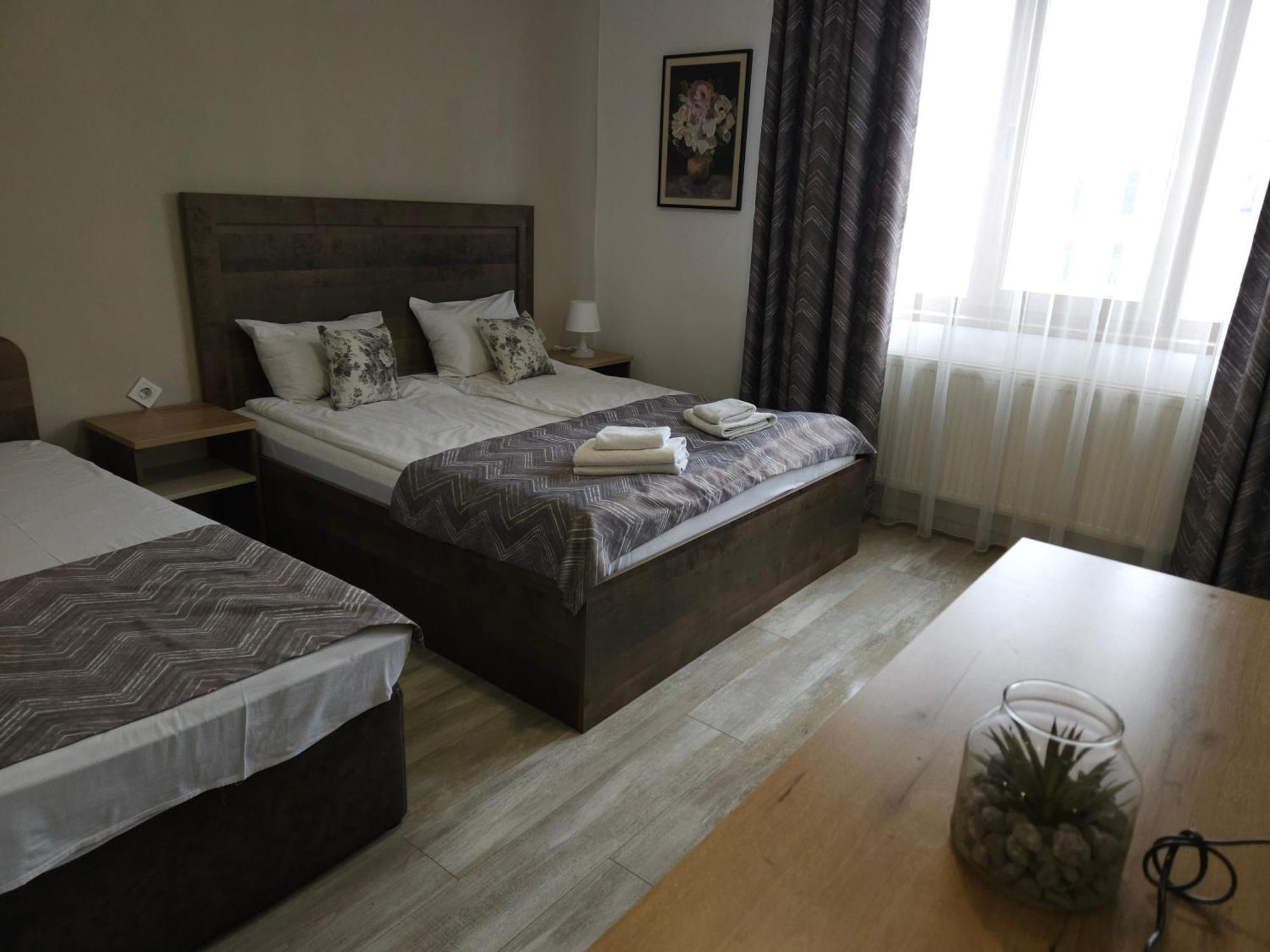 Priyateli - Friends Hotel เวลีคอเทอร์โนโว ห้อง รูปภาพ